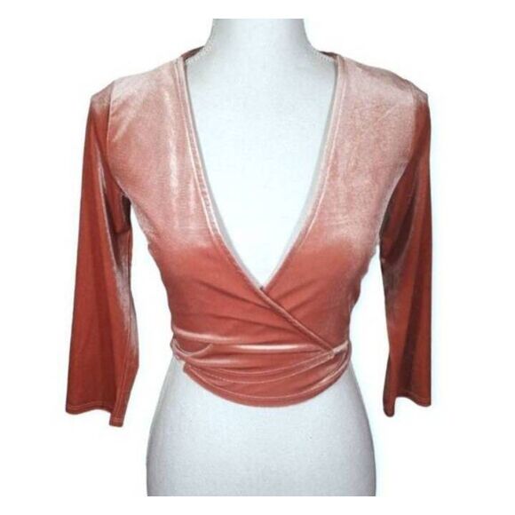 FOREVER 21 PINK VELVET WRAP CROP TOP SZ.S EUC. - Picture 2 of 6